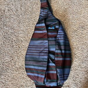 KAVU sling bag